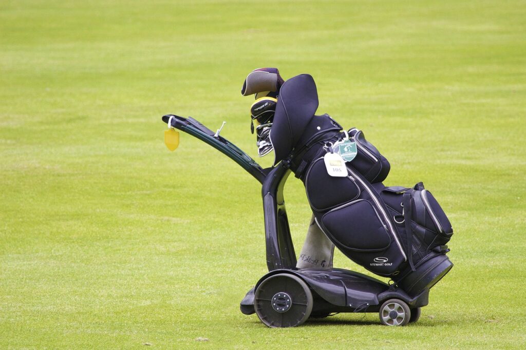 8 Phenomenal Ways How To Arrange Golf Clubs In a Bag?