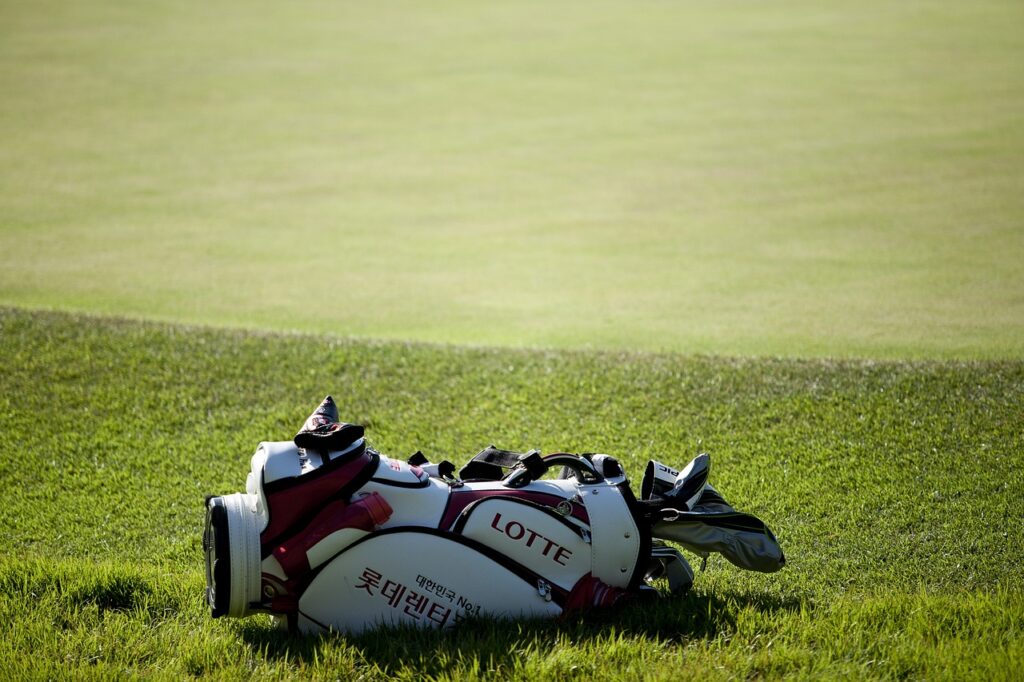 How To Organize 14-Slot Golf Bags