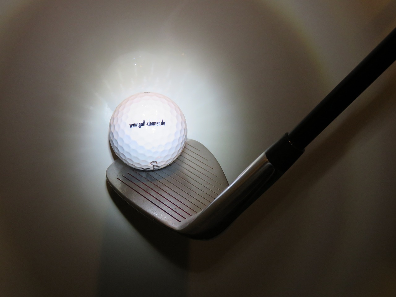 How far does a 54-degree wedge go